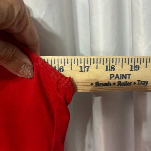 Under Armour Women’s Medium HeatGear Red Tank Top – Athletic Performance - Picture 4 of 6